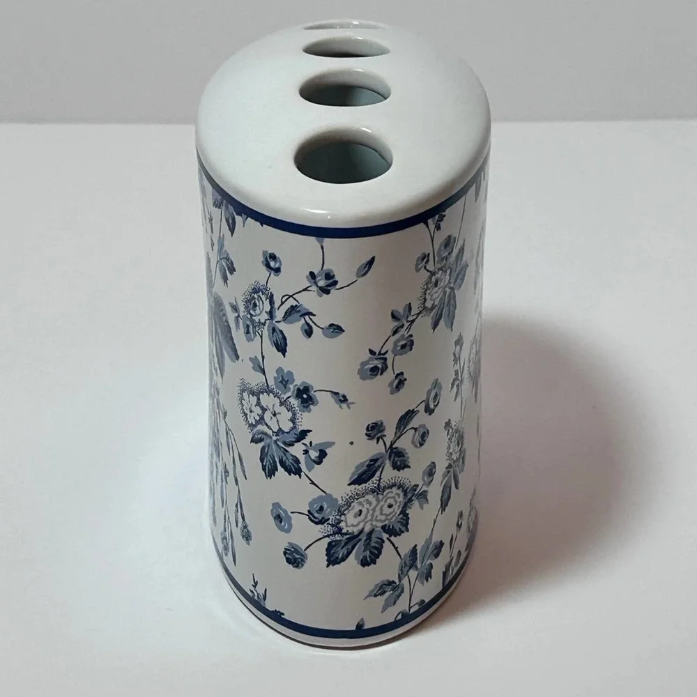 TOMMY HILFIGER BLUE‎ VICTORIAN FLORAL (1PC) TOOTHBRUSH HOLDER